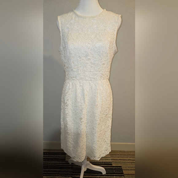 Kate Spade EUC White Floral Lace Sheath Dress Women's Size 4 - Picture 3 of 10